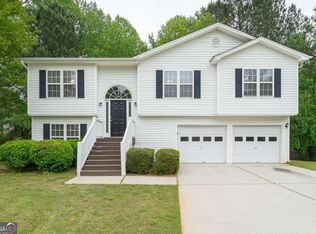 190 Foster Trace Dr, Lawrenceville, GA 30043