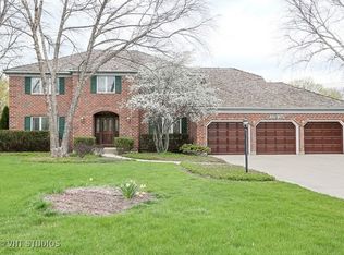 23W210 Oxer Ct, Naperville, IL 60540