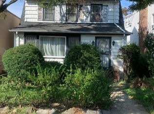 111-15 Myrtle Ave, Richmond Hill, NY 11418