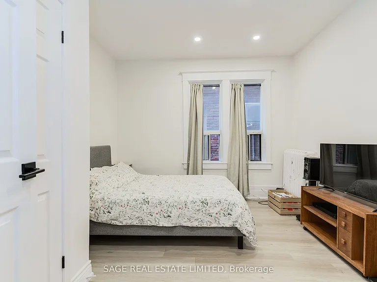 37 Rusholme Rd #MAIN — Photo 21