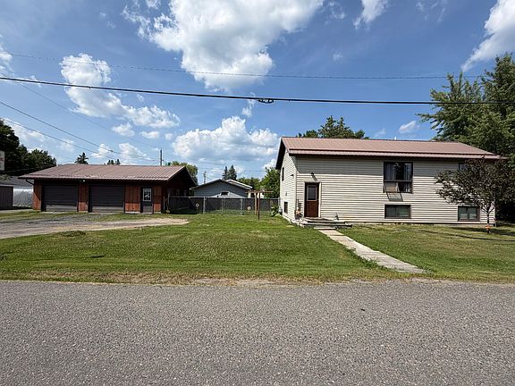 3rd image of 1632 4th Ave E