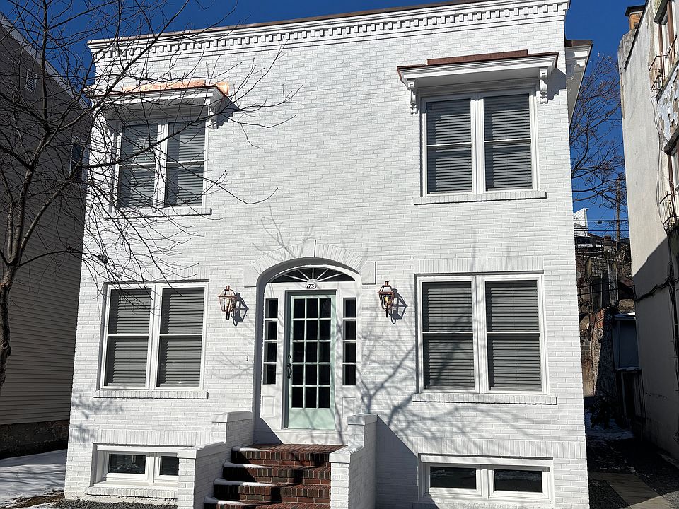 1st image of 173 Valley St APT 1