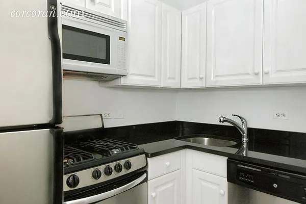 Rented by Corcoran | media 3