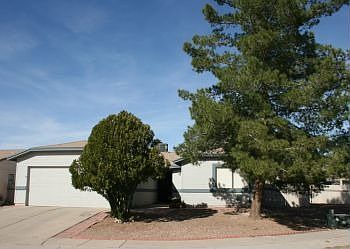 3 BR on cul-de-sac lot!