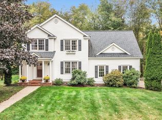 49 Simmons St, Marlborough, MA 01752