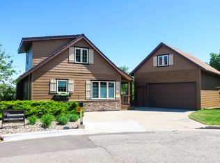 1615 Hilltop Dr, Pierre, SD 57501