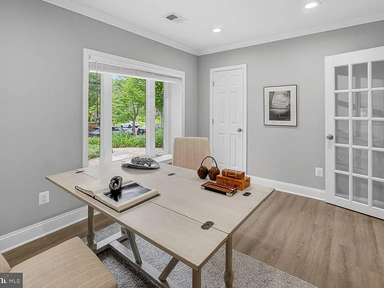 3305 W Coquelin Ter — Photo 18