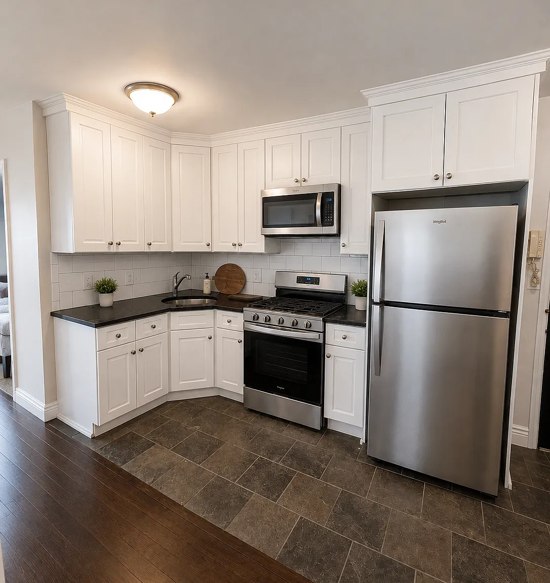 3 bed, 1000 sqft, $2,395 — Photo 1