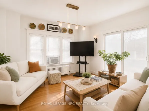 92 Dufferin St, Saint Catharines, ON L2R 1Z8