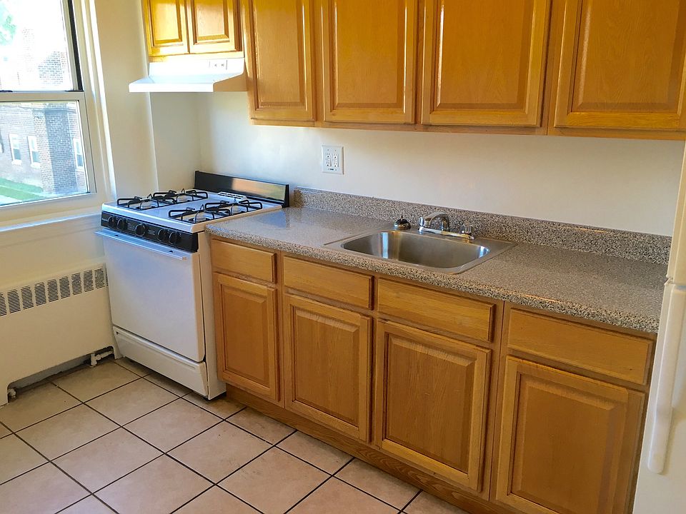 1st image of 138-10 Jewel Ave #2FL