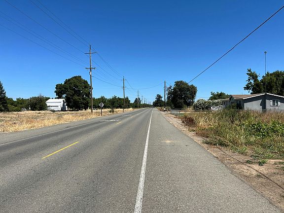 4th image of 978 4th Ave