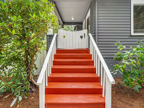 4th image of 18255 35th Ave NE