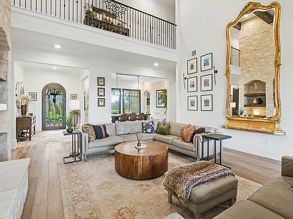 5th image of 447 Winning Colors