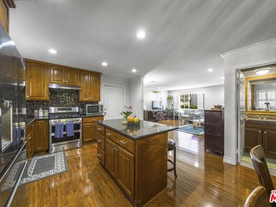 102 S Manhattan Pl APT 106, Los Angeles, CA, 90004
