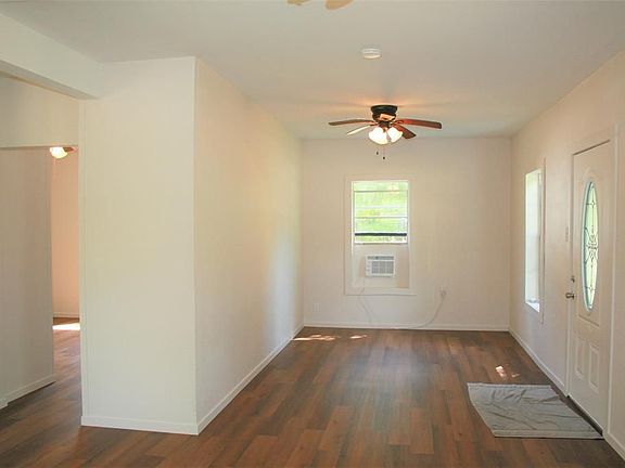 4th image of 3477 River Crest Ln