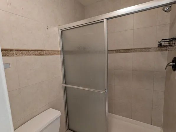 3830 Coral Tree Cir, Pompano Beach, FL 33073