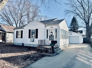1408 16th Ave, Sterling, IL 61081