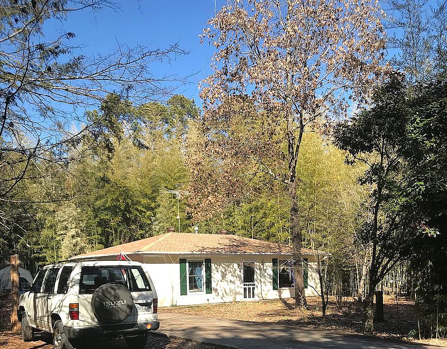 1st image of 160 Lakeview Ln
