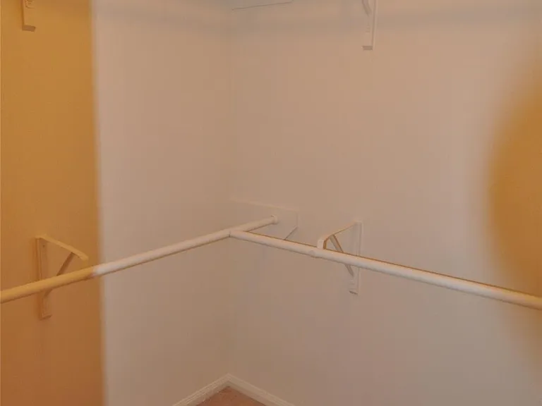 5823 Ridgebluff Ln — Photo 13