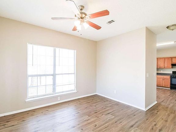 4th image of 3154 Snapfinger Ln