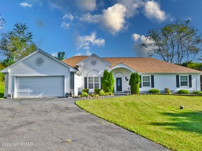 153 Arthur Ln, Brodheadsville, PA, 18322