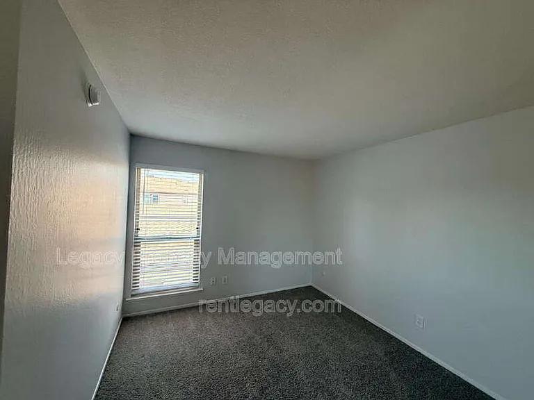 339 Bridge Pl — Photo 26