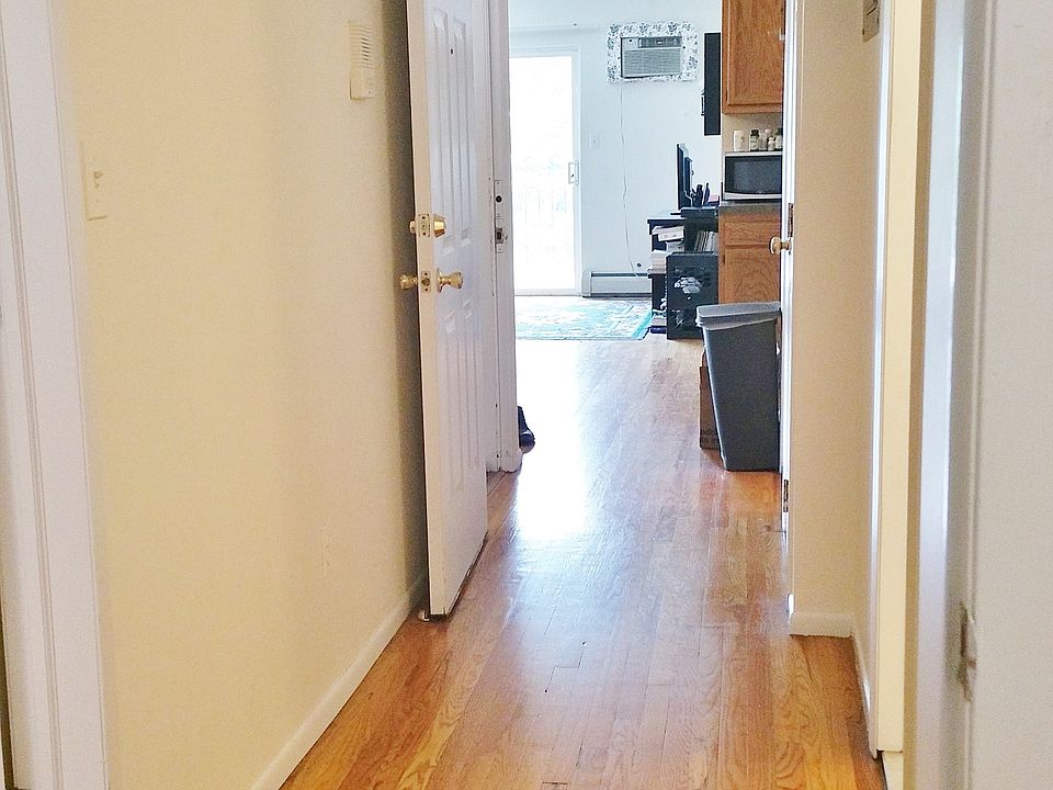 1st image of 2017 38th St #2