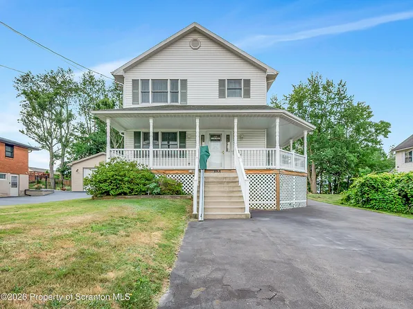 468 Delaware St, Peckville, PA 18452