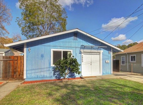3rd image of 3909 Boyle Ct