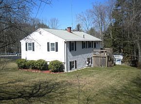 5th image of 8 Bunker Hill Dr
