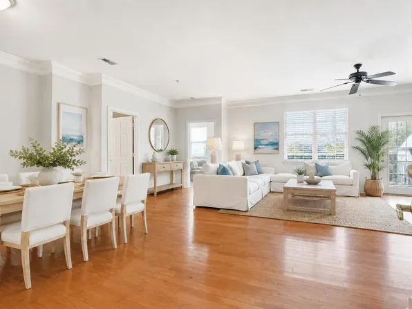 1533 Cambridge Lakes Dr #203D, Mount Pleasant, SC 29464