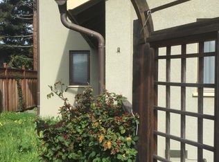 1266 Bryant Ave, Mountain View, CA 94040