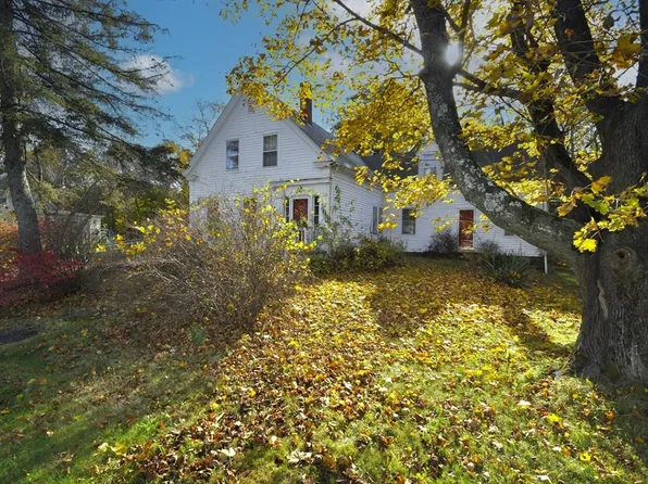 479 Central St, East Bridgewater, MA 02333