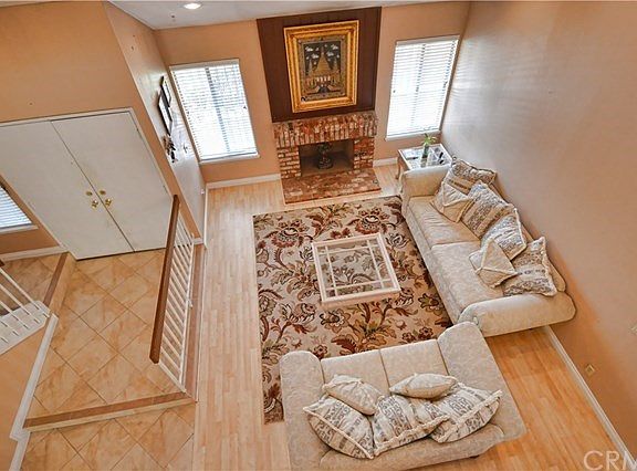 5th image of 2053 Thomas Pl