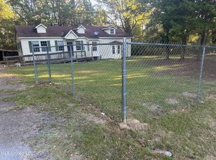 136 Plummer Cir, Jackson, MS 39212