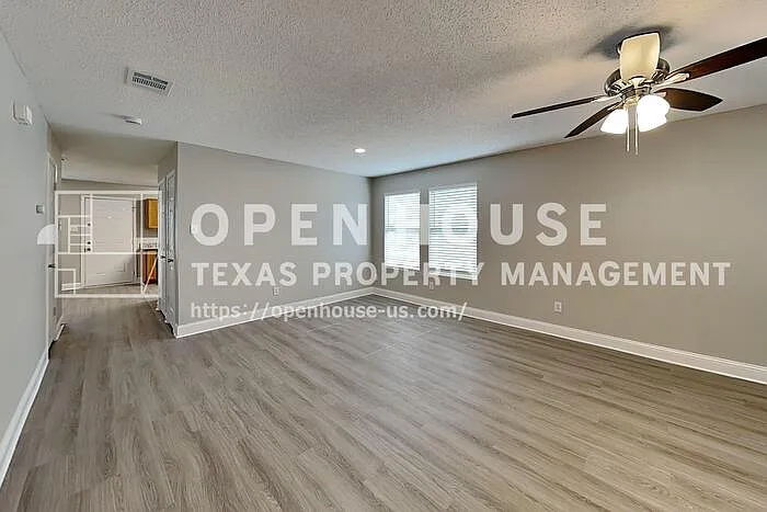 2257 Bradford Pear Dr — Photo 3