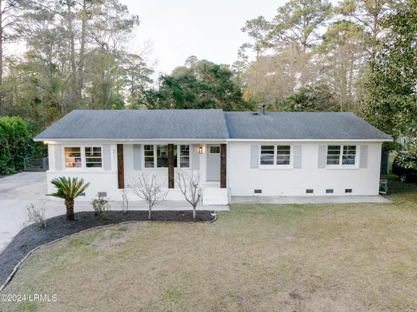 2611 N Royal Oaks Drive, Beaufort, SC 29902