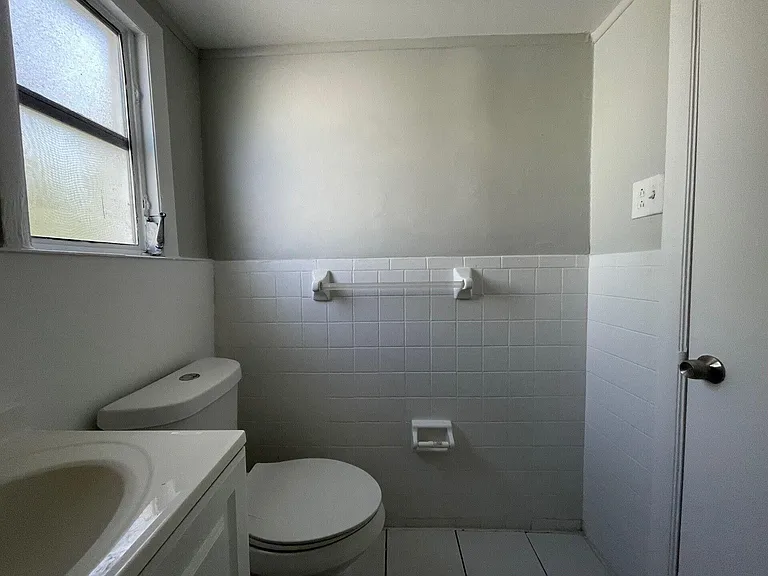 736 Omar Rd #1 — Photo 20