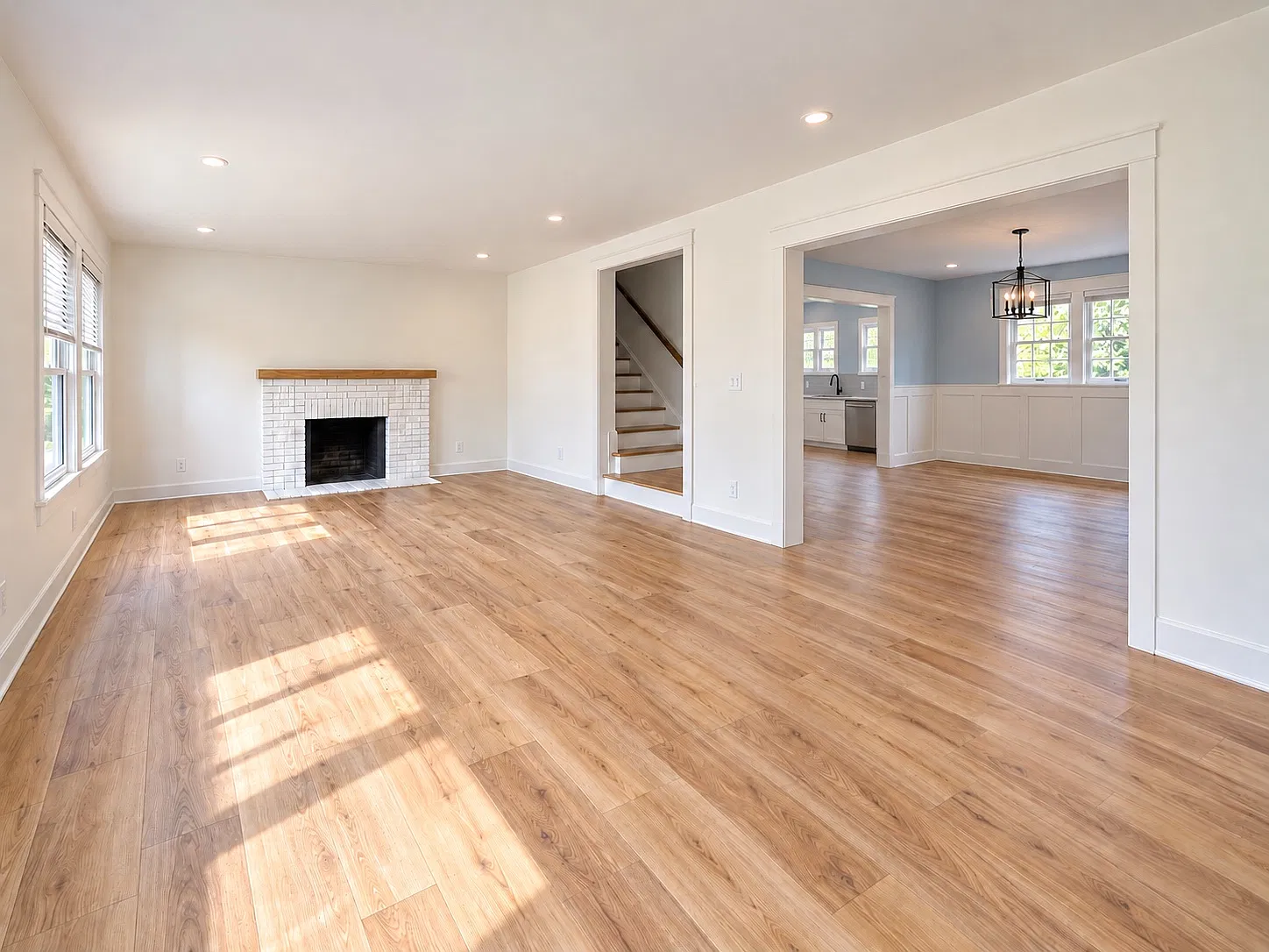 3 bed, 2500 sqft, $2,840 — Photo 2