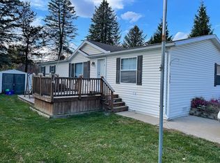 1828 Collins Ct, Milford, MI 48381