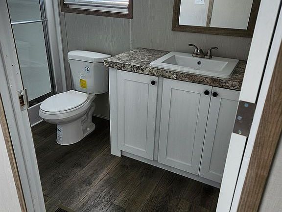 5th image of 1510 1st Ave Lot 105