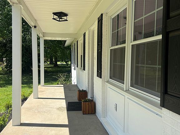 5th image of 9755 Woodville Rd