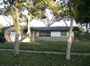 8515 Lantana Dr, Seminole, FL 33777