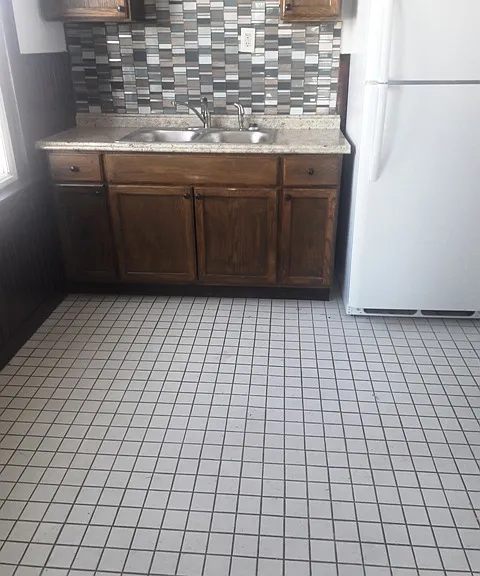 216-218 Landon St #2 — Photo 8