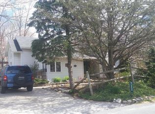 722 Bushkill Dr, Bath, PA 18014