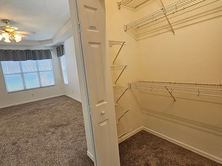 7209 Colonial Lake Dr — Photo 21