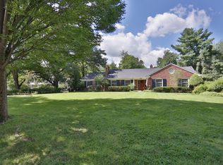 414 Jarvis Ln, Louisville, KY 40207