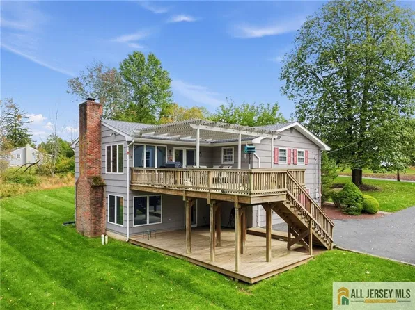 749 Amwell Rd, Hillsborough, NJ 08844
