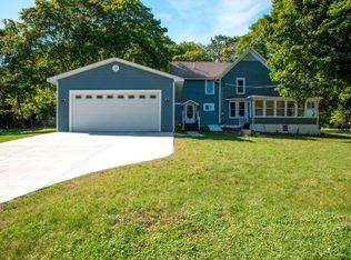 241 W Geneva St, Williams Bay, WI 53191