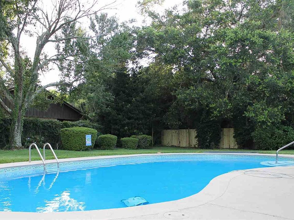 1st image of 3551 Swan Ln